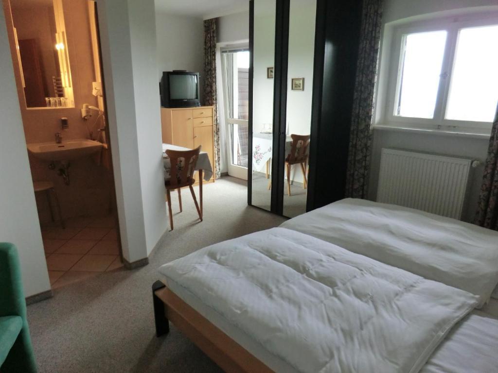 Hotel Garni Rottaler Hof Bad Griesbach  Pokoj fotografie